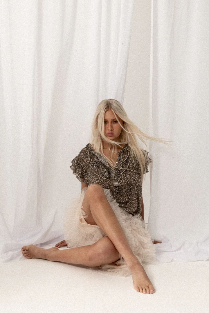 Joey the Label | SATC S/SLV Blouse | Snake Print / Toffee