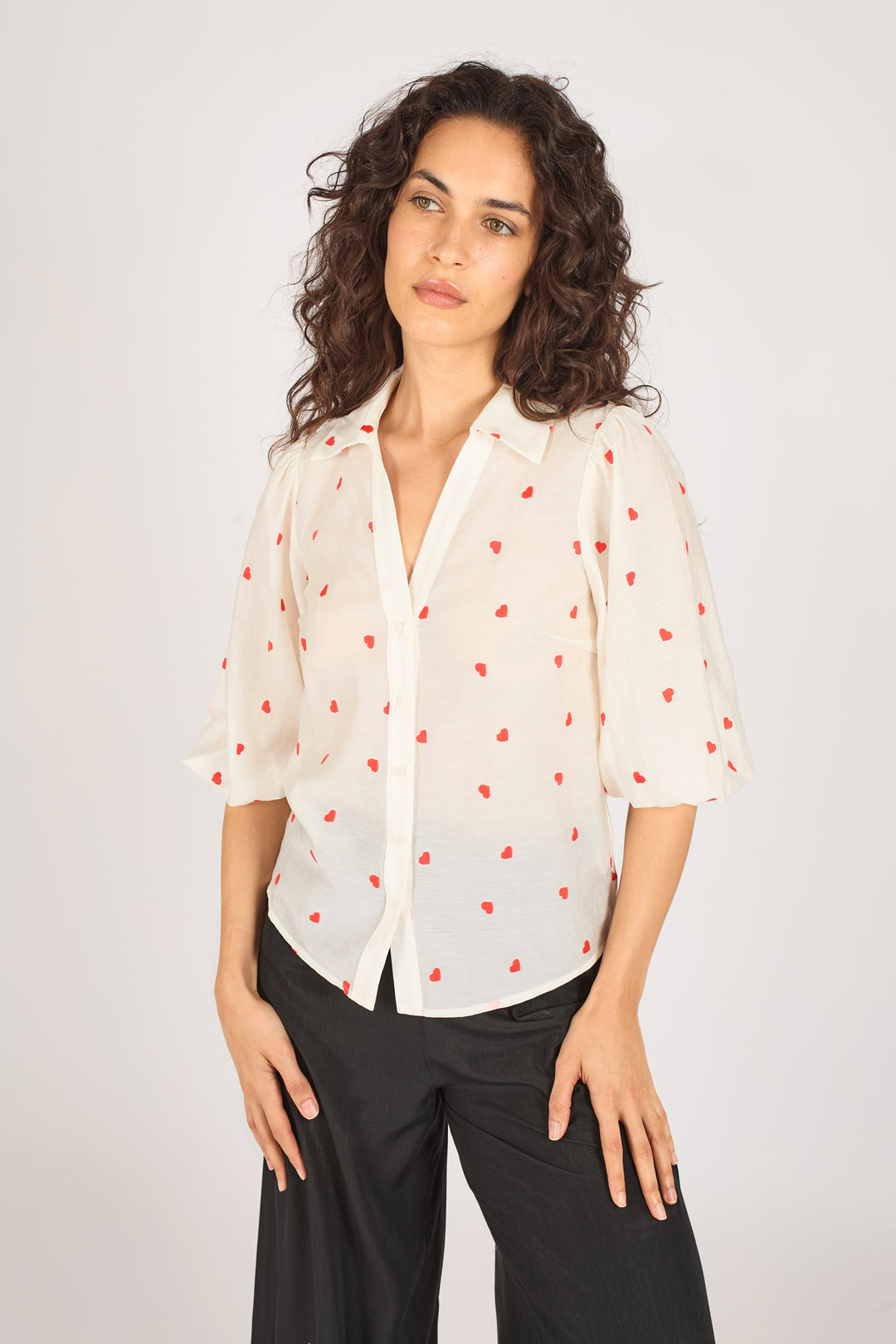 Traffic People | Charlie Achy Break Heart Shirt | White / Red