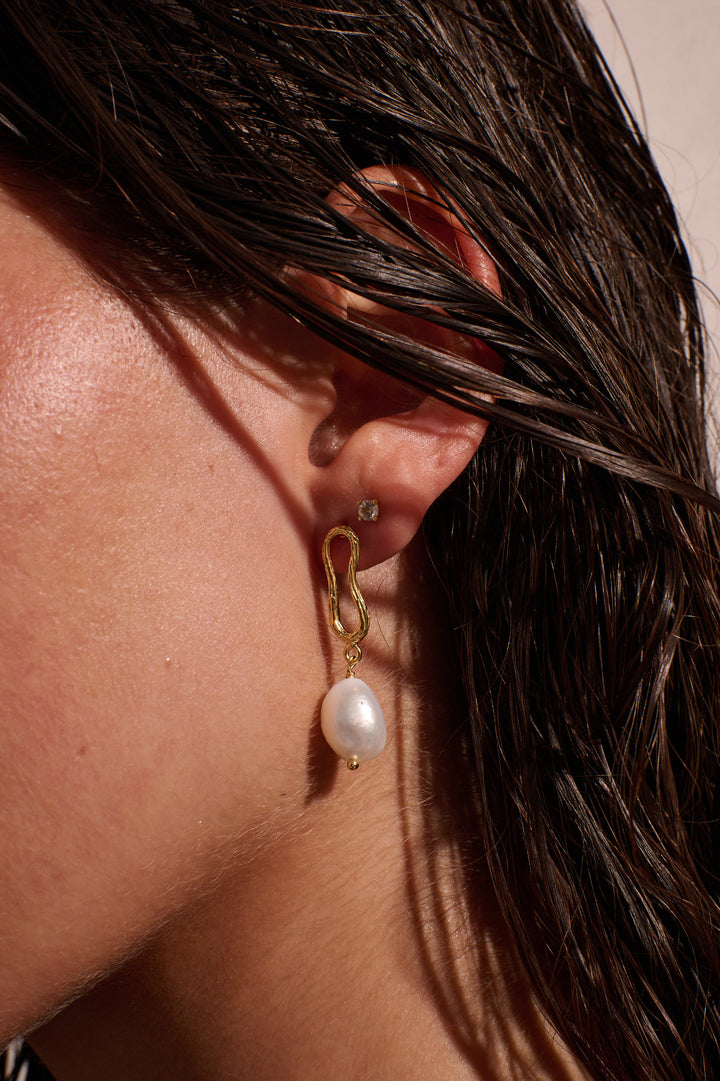 Murkani | Eterna Baroque Pearl Earrings | 18KT Yellow Gold Plate
