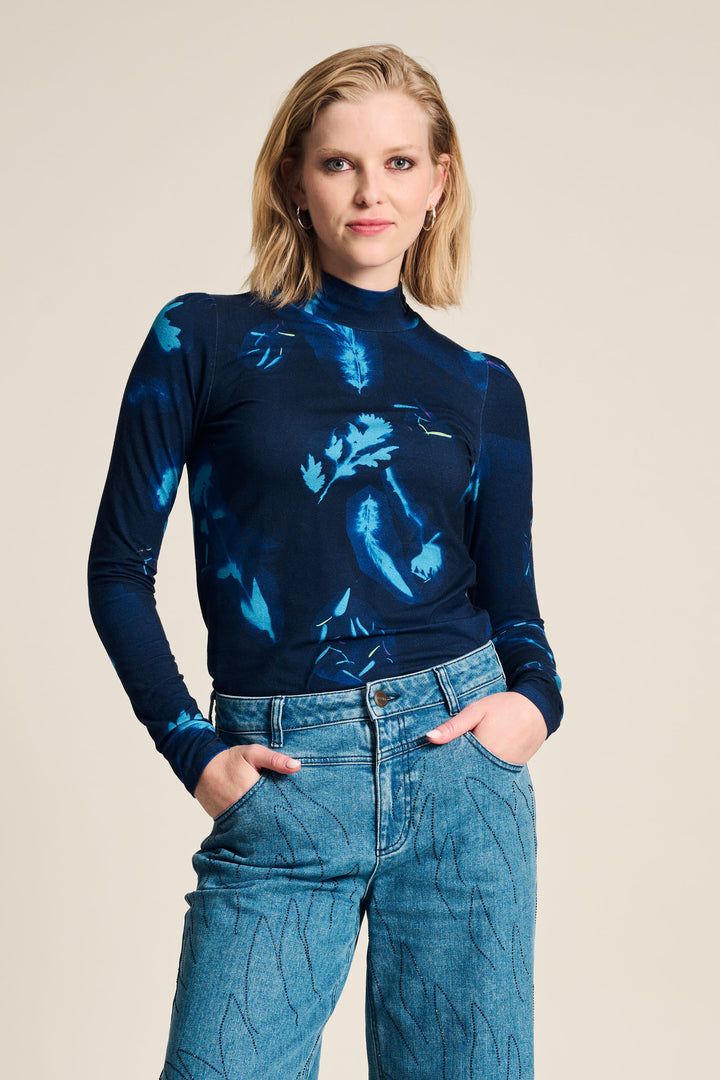 POM Amsterdam | Turtleneck | Feathers & Florals