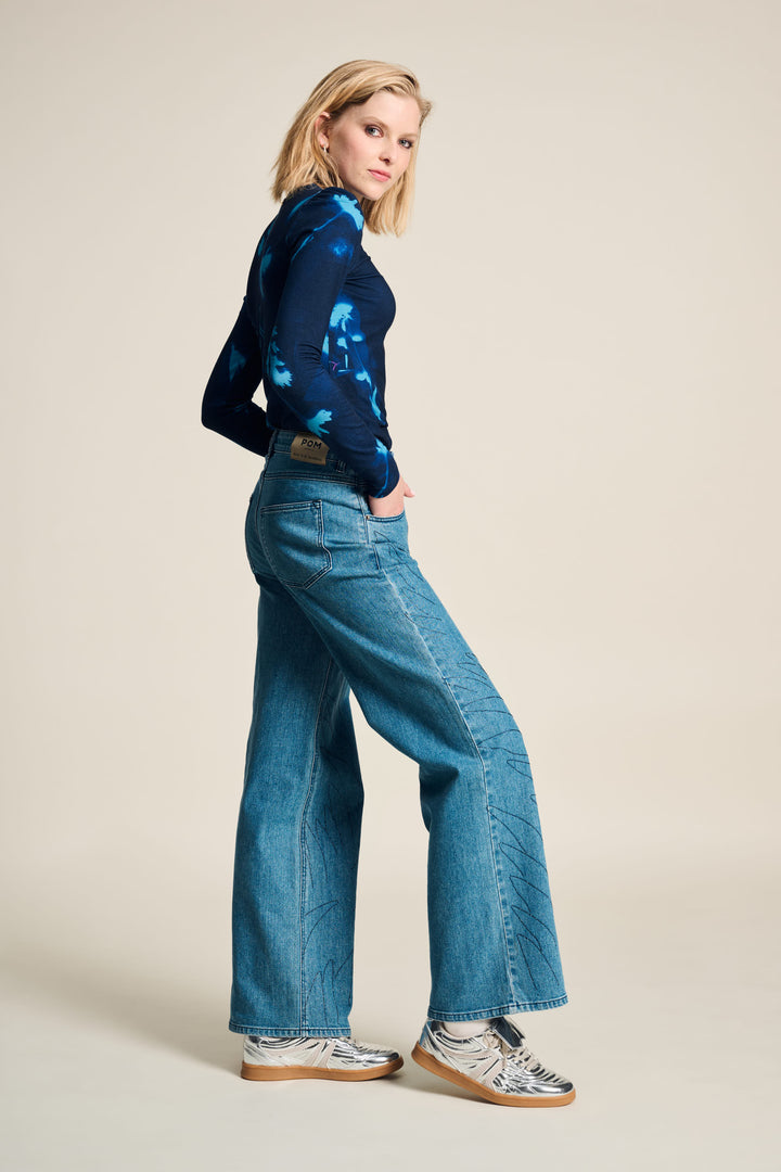 POM Amsterdam | Turtleneck | Feathers & Florals