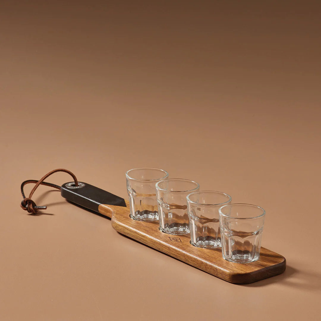 Gentlemen's Hardware I serving paddle and shot glasses - Dutch Hideout