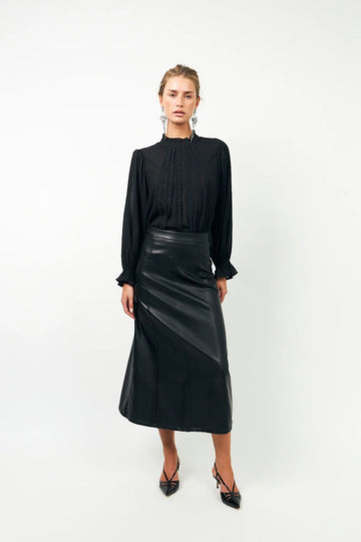 Lollys Laundry | PresleyLL Shirt LS | Washed Black - Dutch Hideout