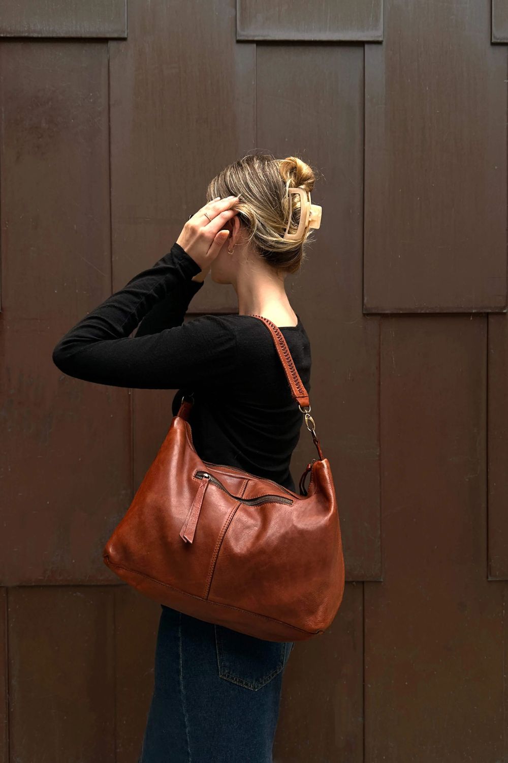 JuJu & Co | Signature Slouchy Bag | Cognac - Dutch Hideout