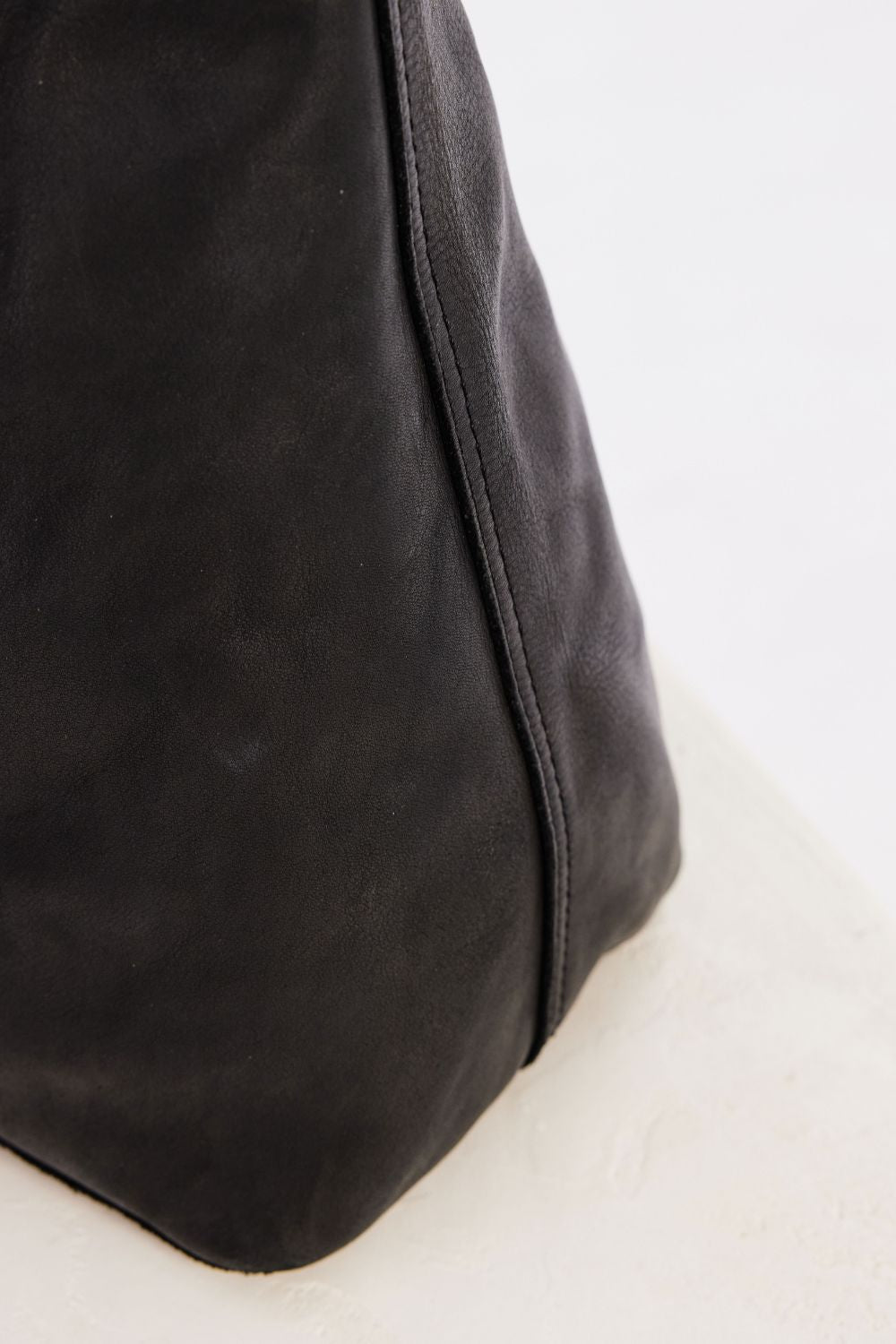 JuJu & Co | Unlined Slouchy | Black - Dutch Hideout