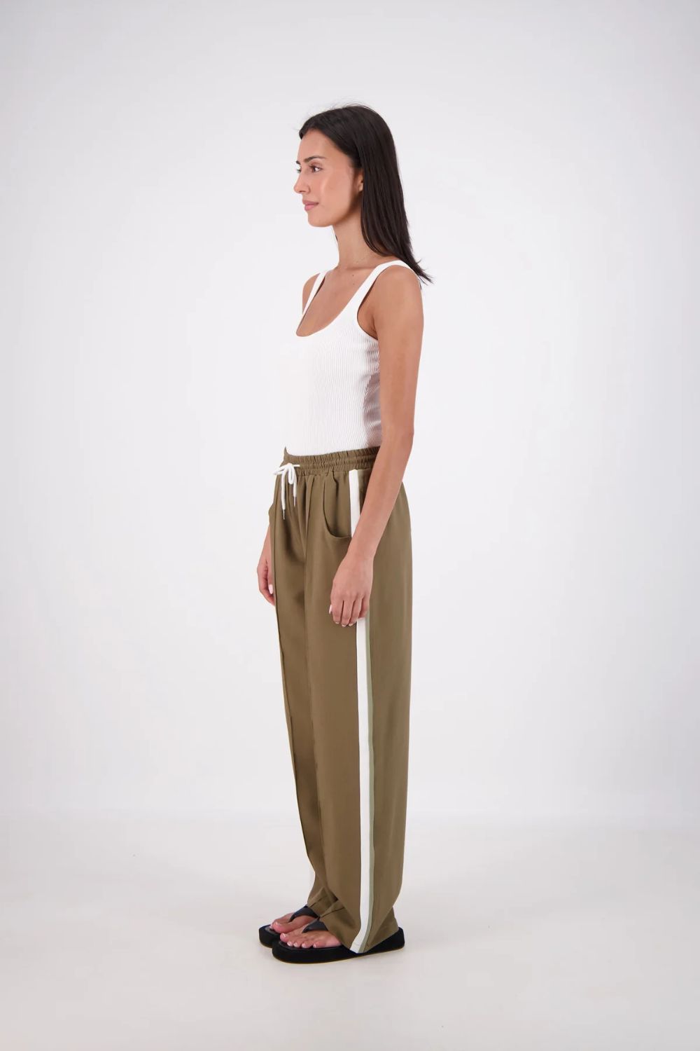 Jasmine Alexa | Cassis Trouser | Olive