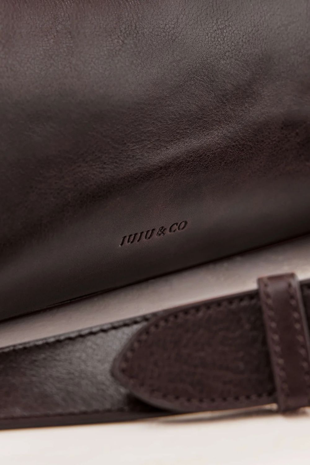 JuJu & Co | Small Bolster Bag | Mahogany - Dutch Hideout