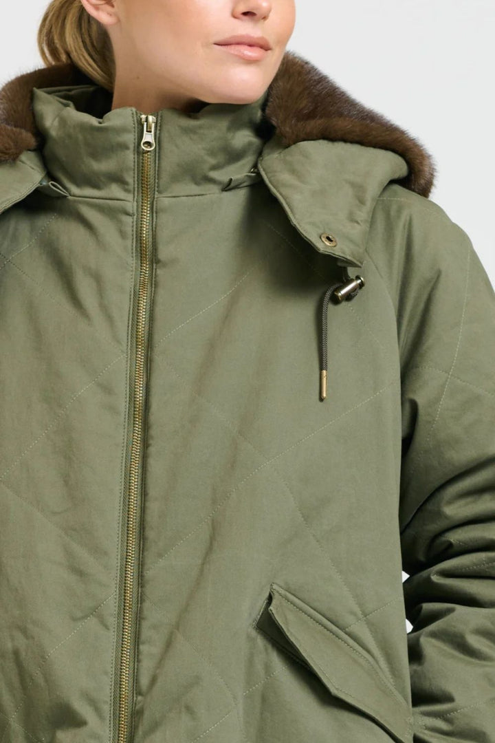 Shirty | Aspen Mid Line Coat | Khaki - Dutch Hideout