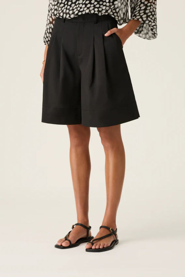 Mos the Label | Athena Bermuda Shorts | Black