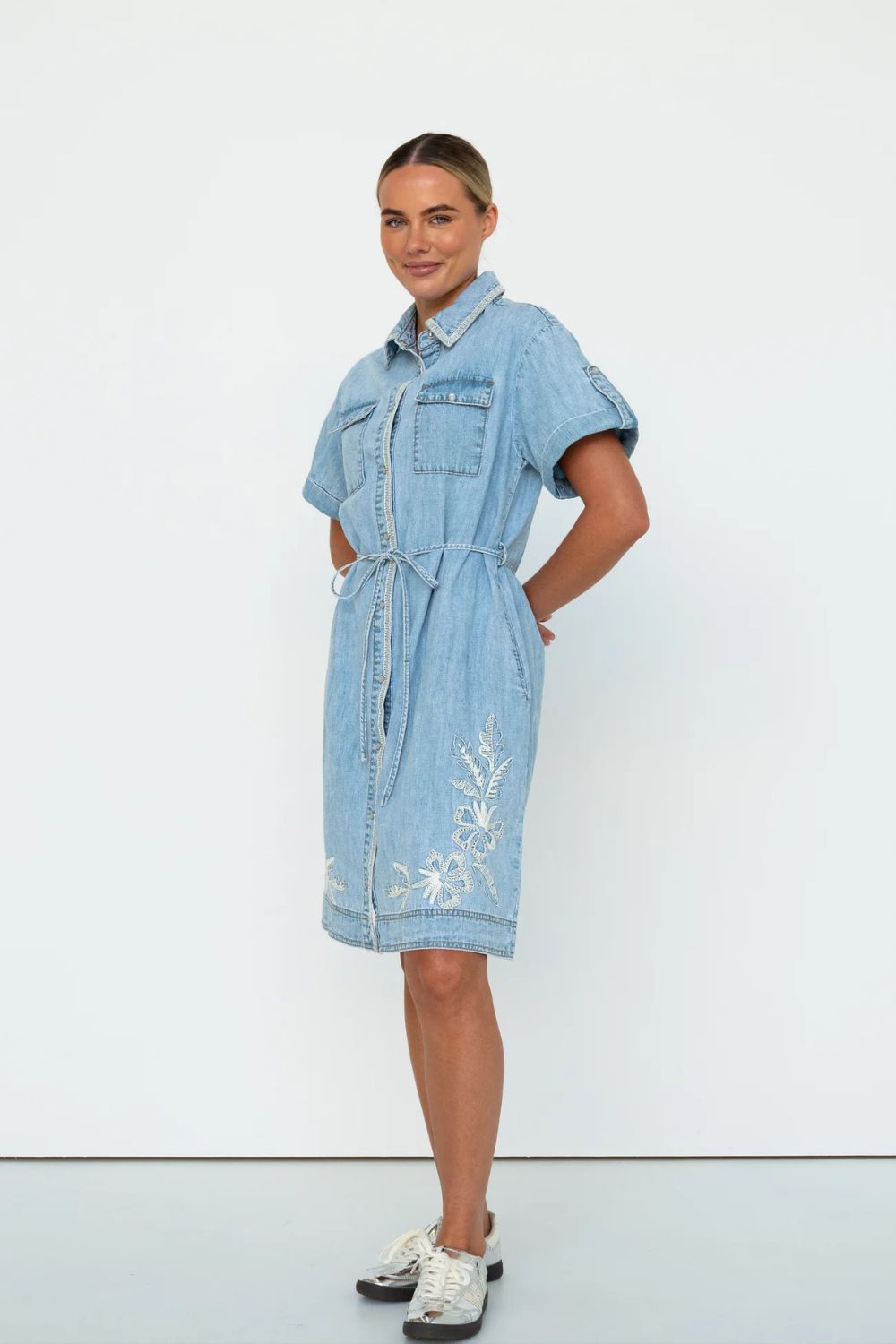 Kireina | Simone Dress | Floral Embroidery | 70s Blue