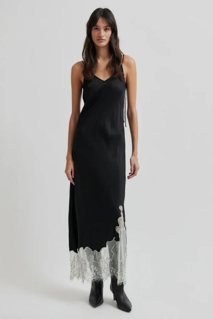 Second Female | Wila Lace Detail Slip Dress | Black