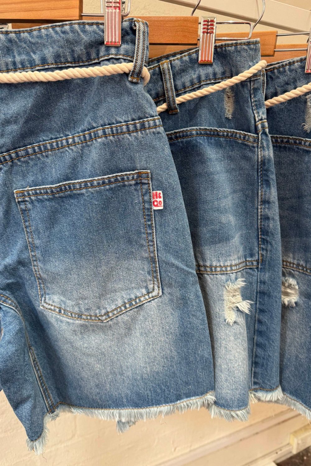 Hammill & Co | Frayed Denim Carpenter Short | Stonewash