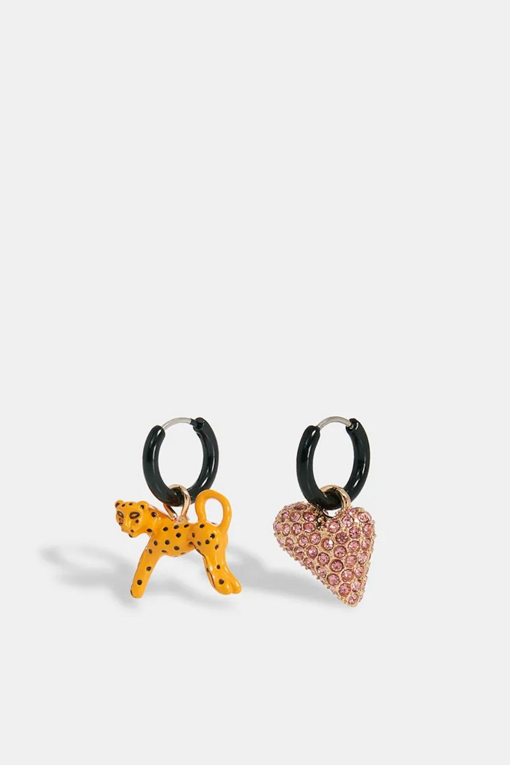 Essentiel Antwerp | Black Hoop earrings with heart & cheetah pendants