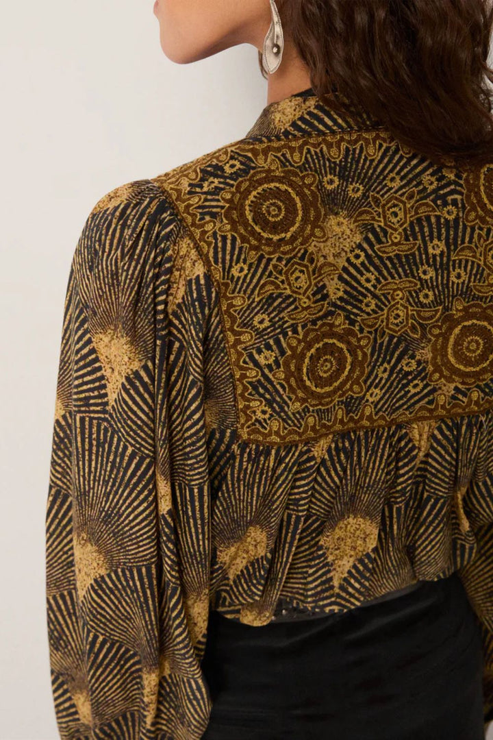 Maison Hotel | Triana Blouse | Peacok Avocado - Dutch Hideout