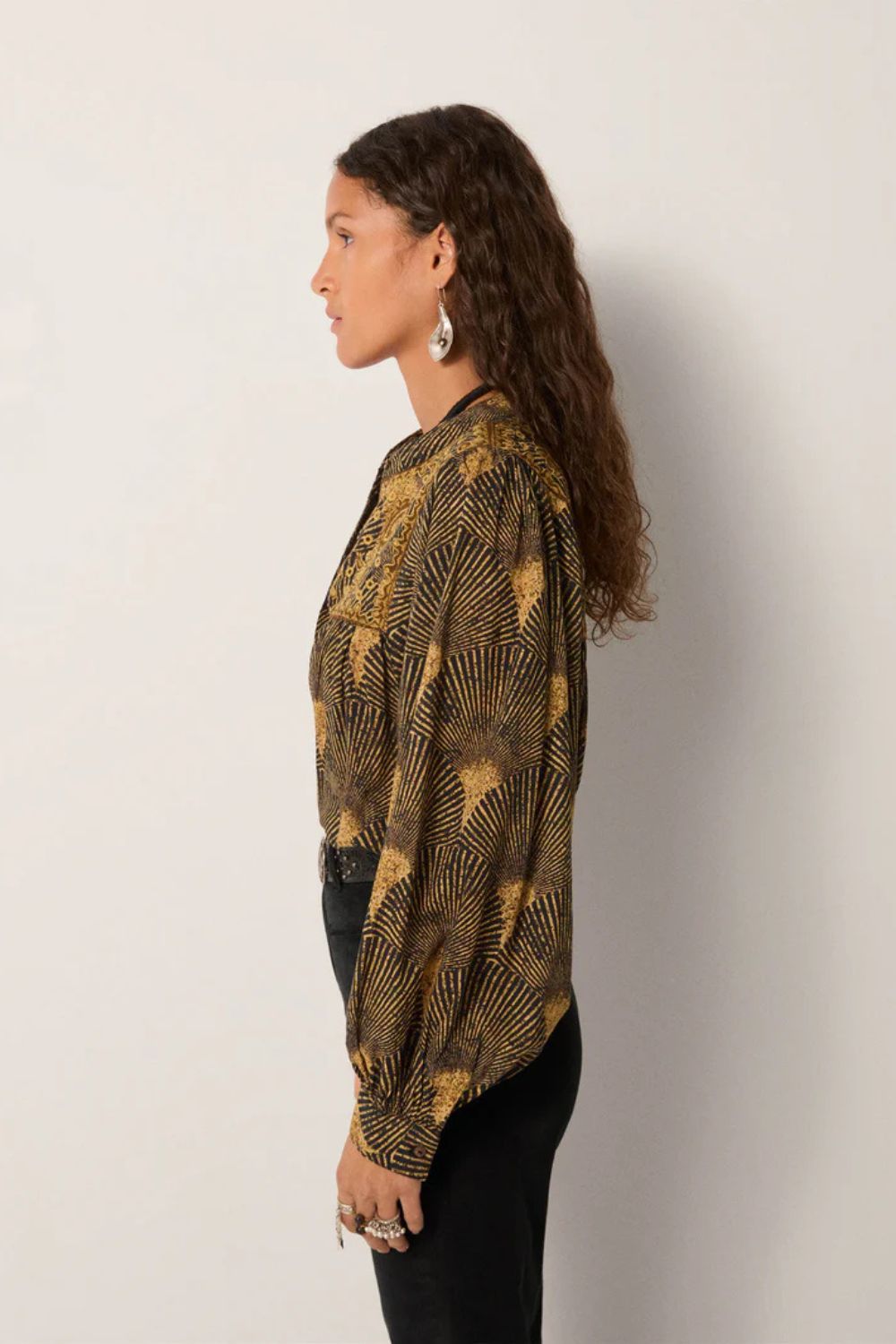 Maison Hotel | Triana Blouse | Peacok Avocado - Dutch Hideout