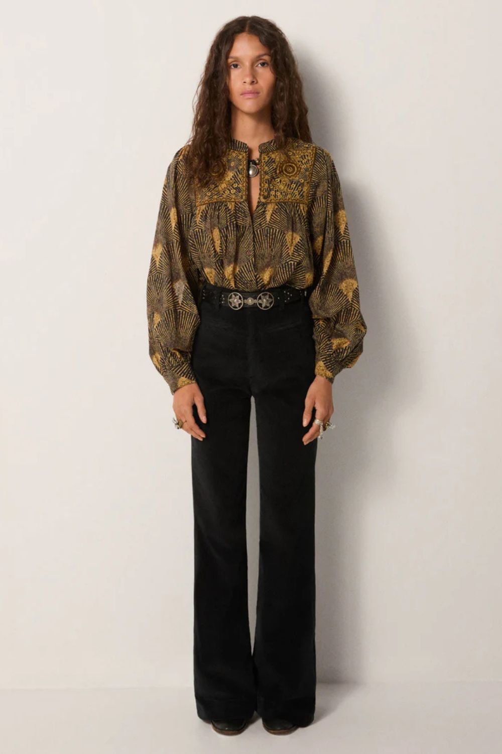 Maison Hotel | Triana Blouse | Peacok Avocado - Dutch Hideout