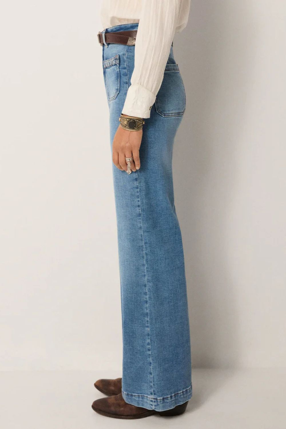 Maison Hotel | Giulietta Pant | Light Blue Denim - Dutch Hideout