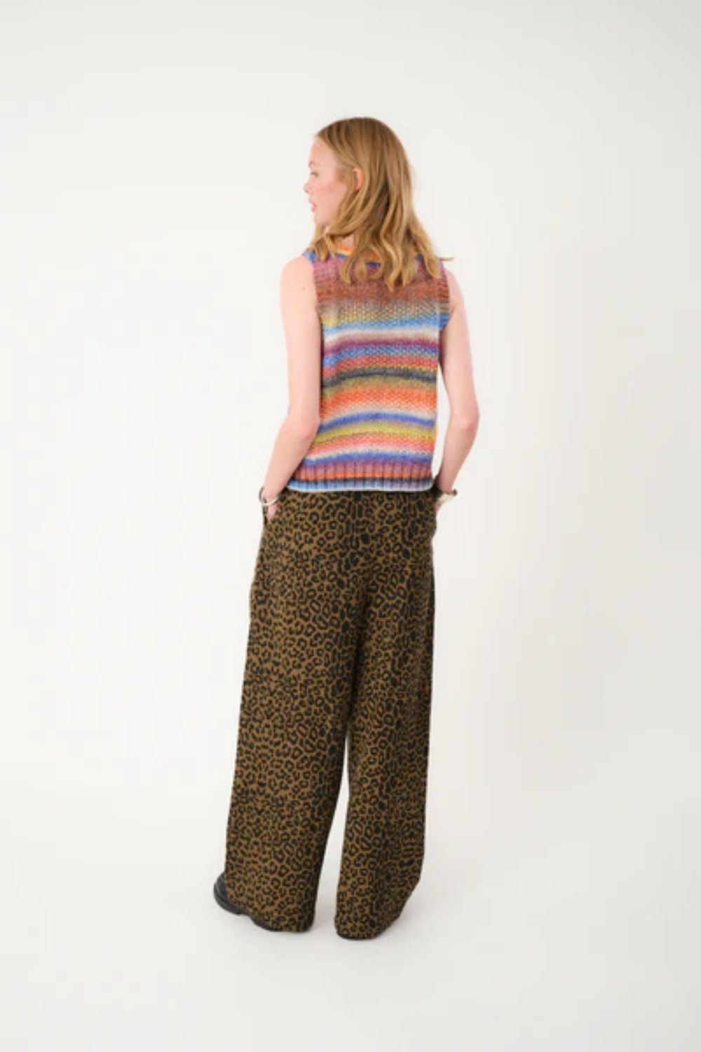 Lollys Laundry | DovaLL Slipover Knit LS | Multi - Dutch Hideout