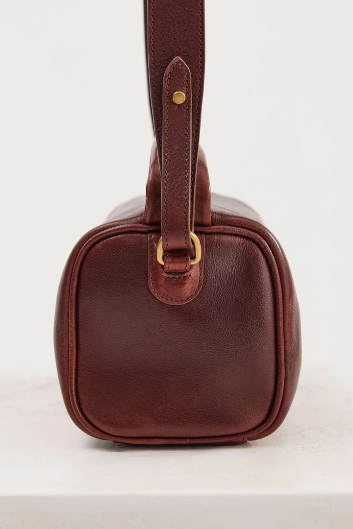 JuJu & Co | Small Bolster Bag | Maple - Dutch Hideout