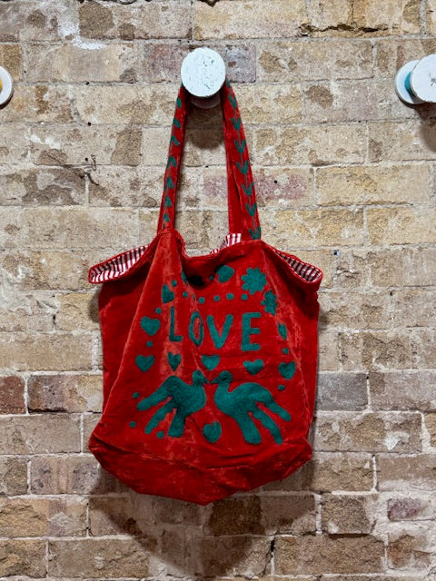 Love and Peace bag I Red & Dark Green - Dutch Hideout