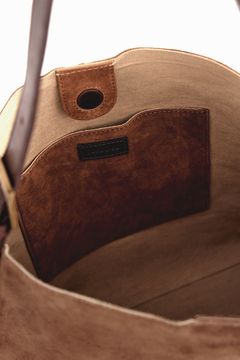 JuJu & Co | Suede Cabas Tote | Chestnut - Dutch Hideout