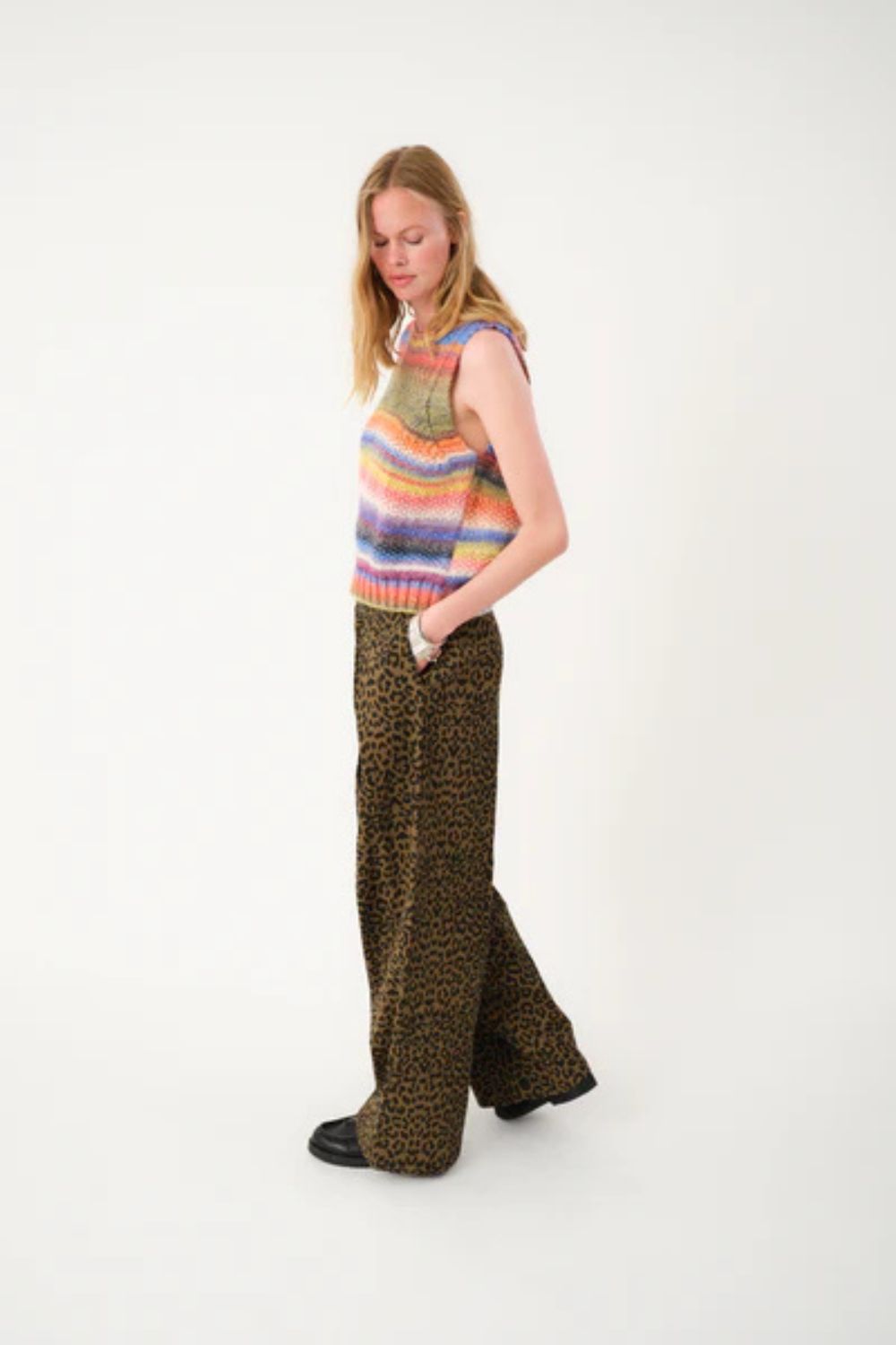Lollys Laundry | DovaLL Slipover Knit LS | Multi - Dutch Hideout