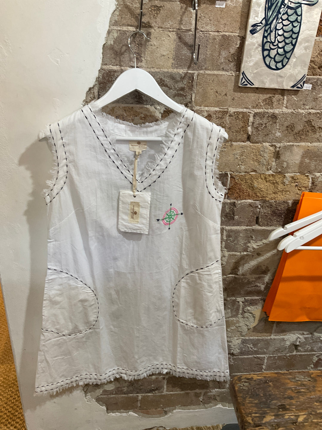 MANDALAY DESIGNS I CATCH OF THE DAY GIDGET DRESS I WHITE MULTI - Dutch Hideout