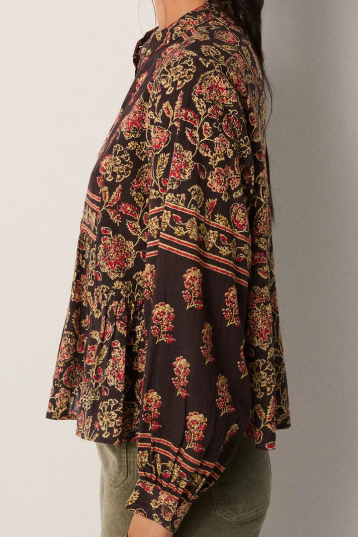 Maison Hotel | Prudentia Blouse | Artemisia Anguria - Dutch Hideout