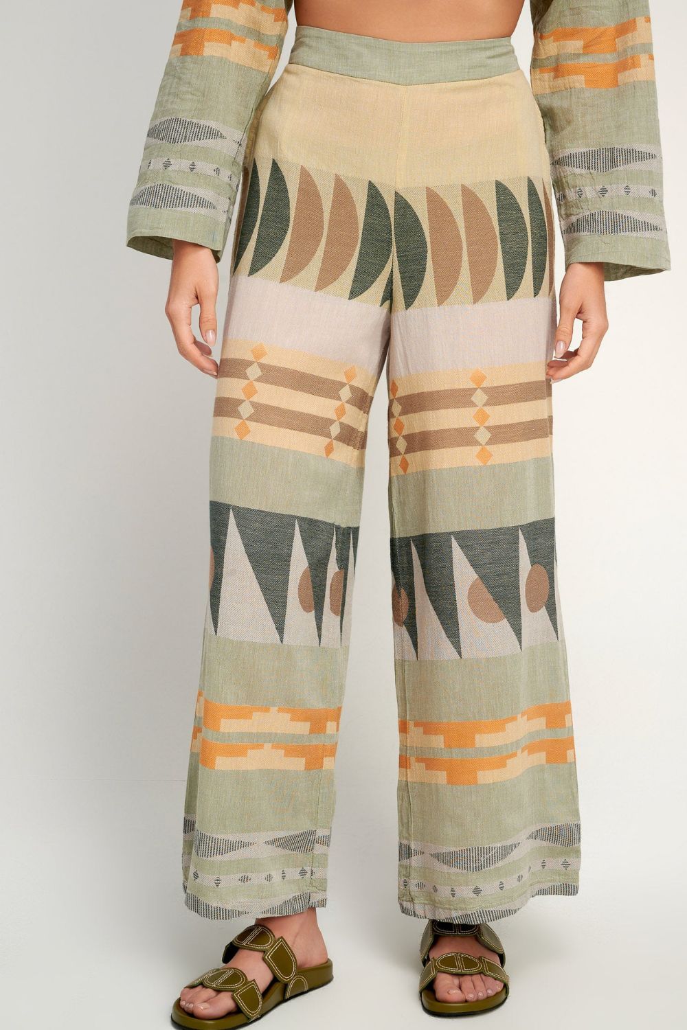 Pearl & Caviar | Zakar Pants | Khaki