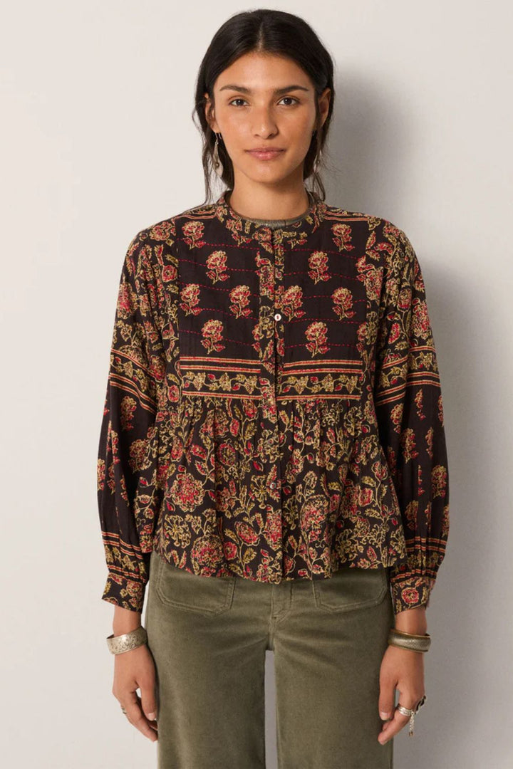 Maison Hotel | Prudentia Blouse | Artemisia Anguria - Dutch Hideout