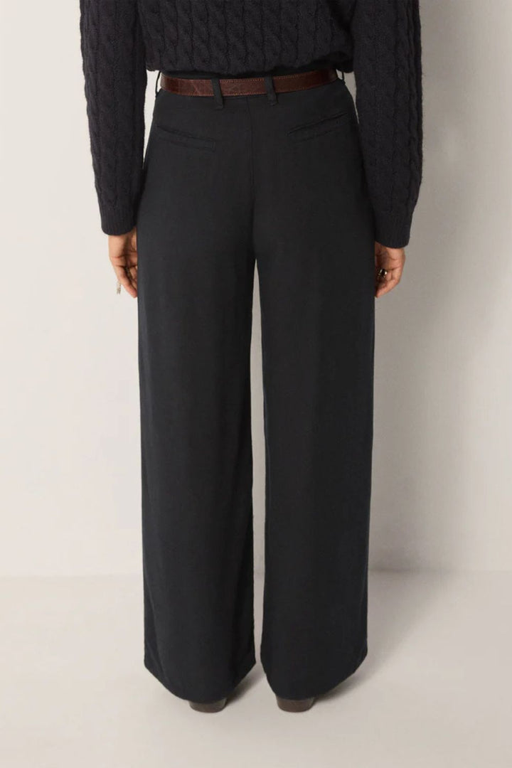 Maison Hotel | Keaton Pant | Knight Blue - Dutch Hideout