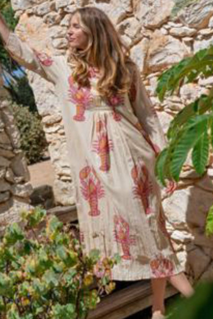 Mandalay Designs | Big Lobster Maxi | Sand / Salmon