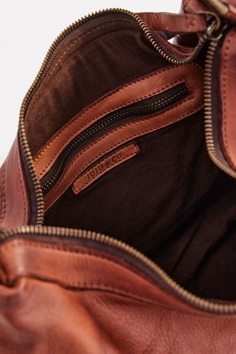 JuJu & Co | Signature Slouchy Bag | Cognac - Dutch Hideout
