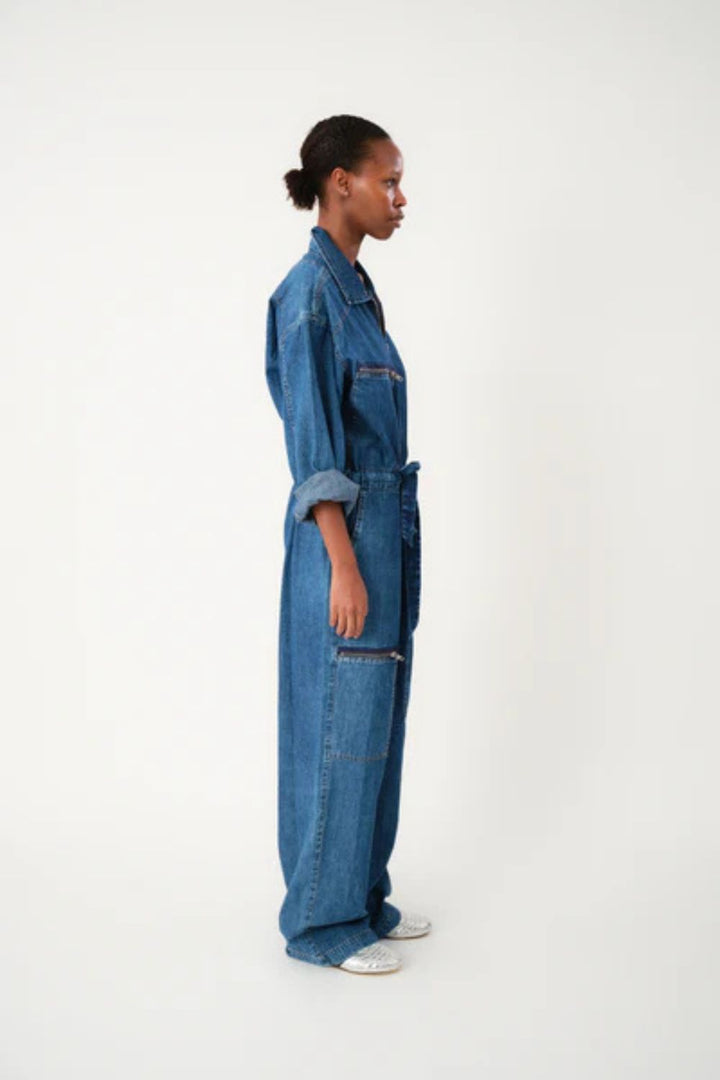 Lollys Laundry | CamdenLL Jumpsuit | Washed Denim - Dutch Hideout
