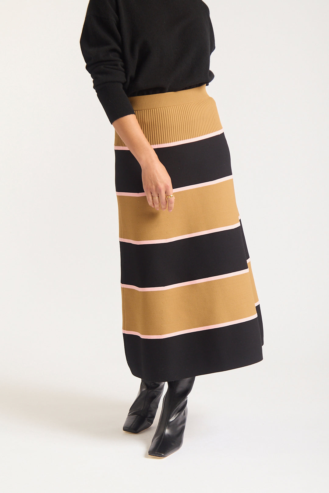 Alessandra | Fleur Skirt | Black - Dutch Hideout