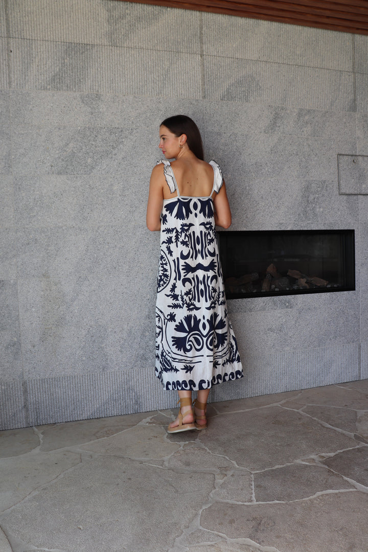 Luoni | Tia Dress | Navy Sumba