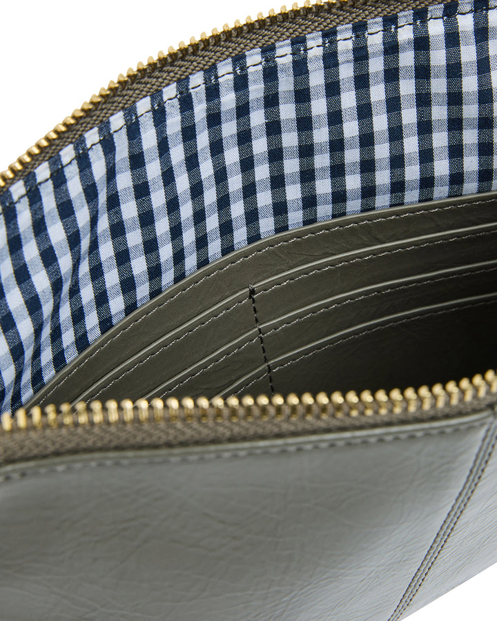 Elms + King | Bowery Wallet | Khaki Crinkle