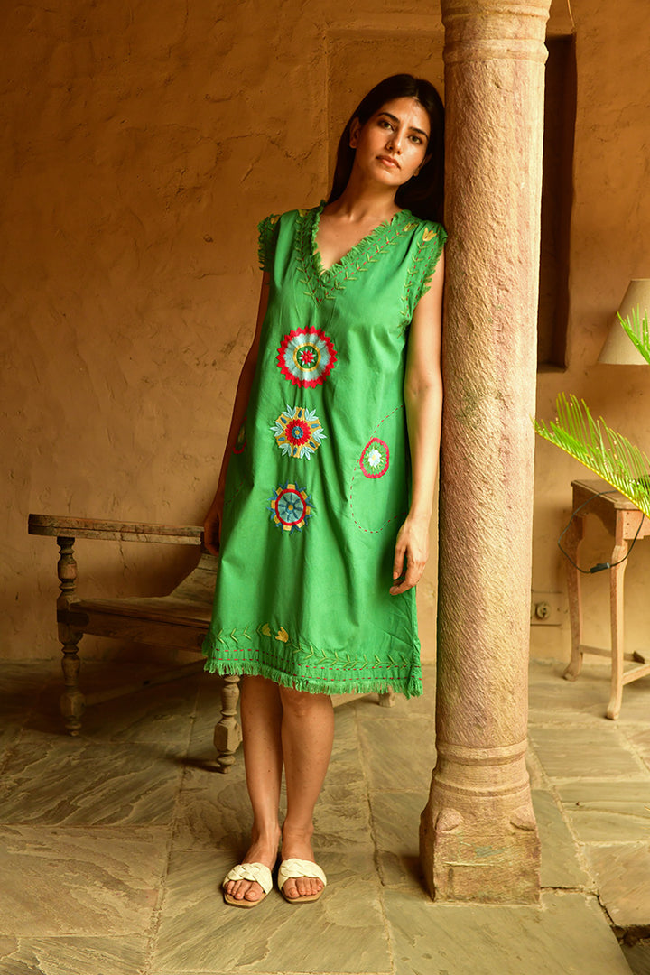 Mandalay Designs | Evelyn Gidget Midi Dress - Leaf | Green