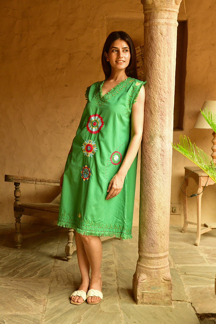 Mandalay Designs | Evelyn Gidget Midi Dress - Leaf | Green