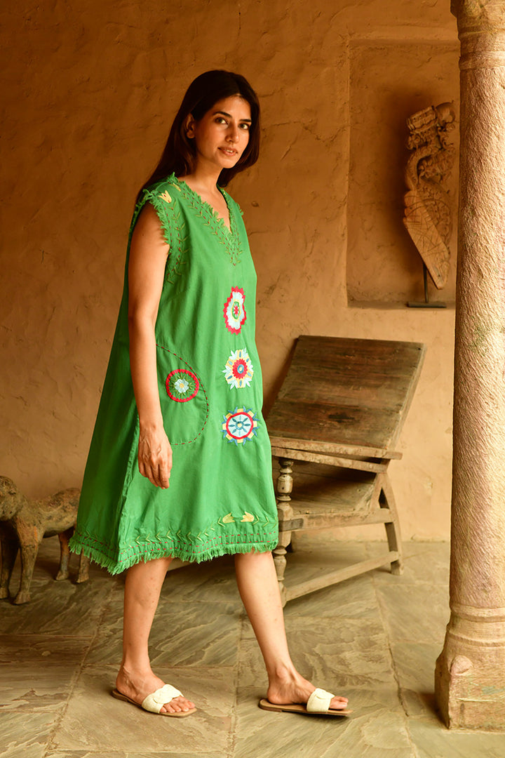 Mandalay Designs | Evelyn Gidget Midi Dress - Leaf | Green