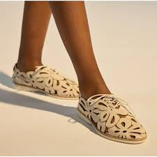 Rollie I Sidecut Applique Bone