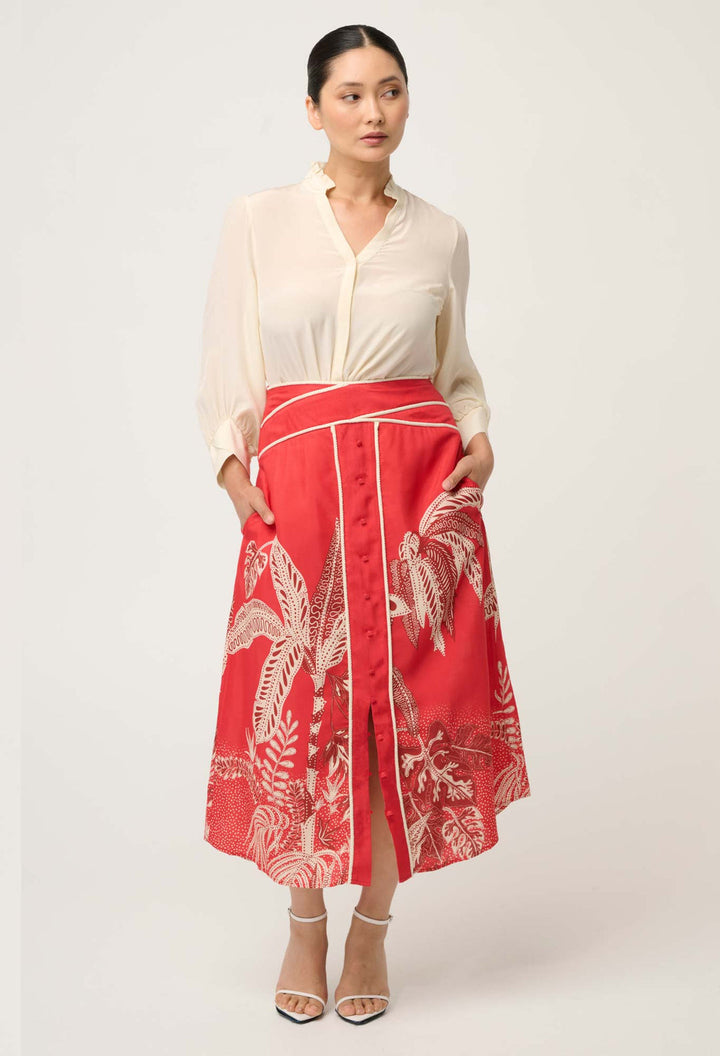 PETITE HARPER VISCOSE FAILLE PRINT CRISS CROSS WAIST PANEL SKIRT IN CRIMSON PALMS