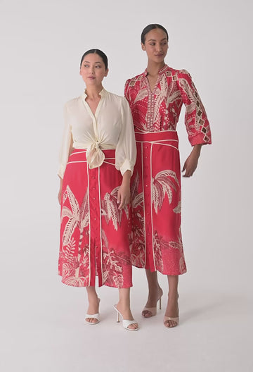 PETITE HARPER VISCOSE FAILLE PRINT CRISS CROSS WAIST PANEL SKIRT IN CRIMSON PALMS