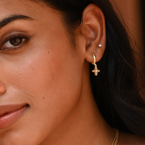 Murkani |  Desert Flower Huggie | Yellow Gold Plated - Dutch Hideout