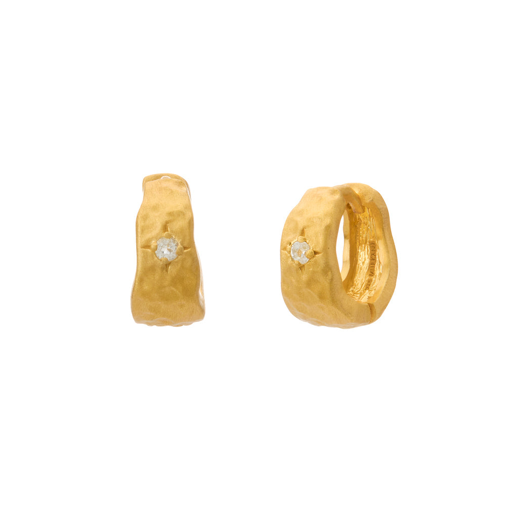 Murkani |  Cosmic Love Small Huggie With White Topaz | Yellow Gold Plated - Dutch Hideout