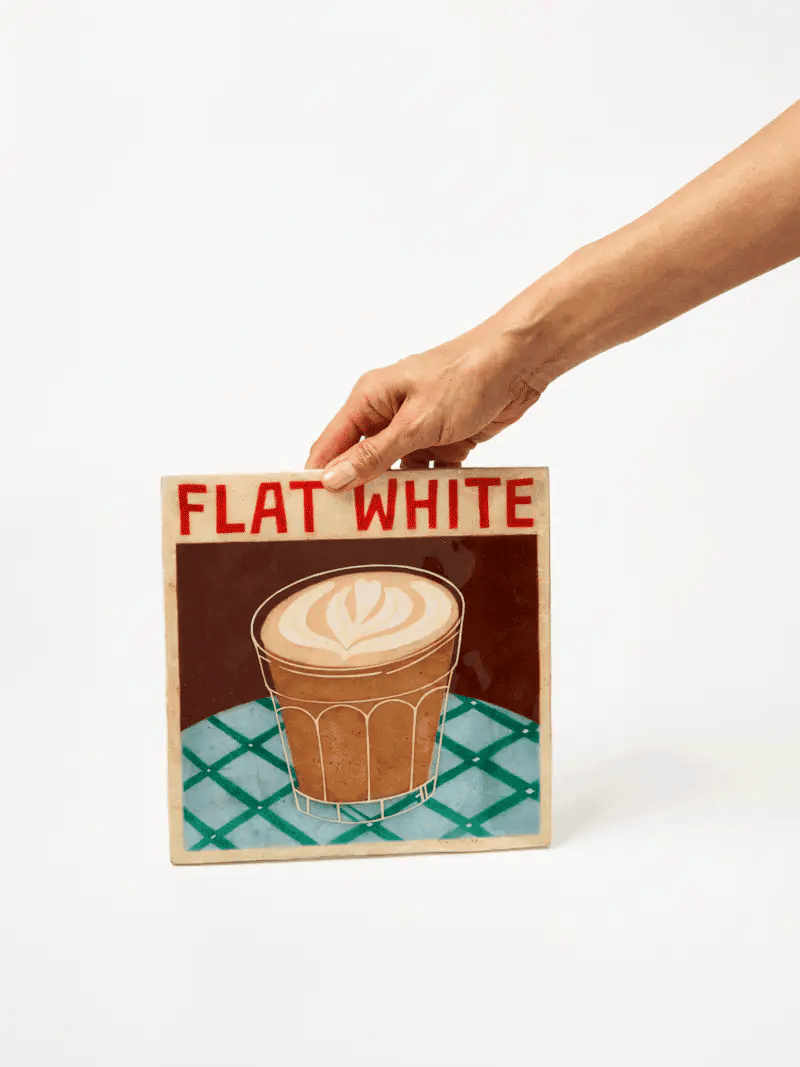 Jones and co I Flat White - Dutch Hideout