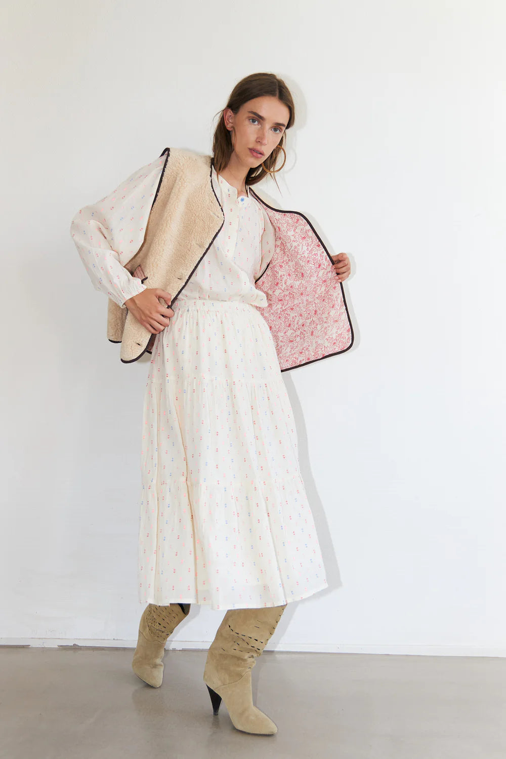 Lollys Laundry I Jace Love Vest I Beige - Dutch Hideout