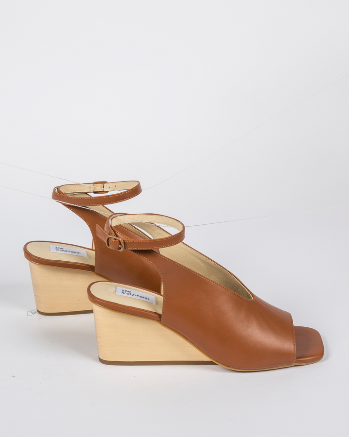 ZOE KRATZMANN I GALA WEDGE I CEDAR