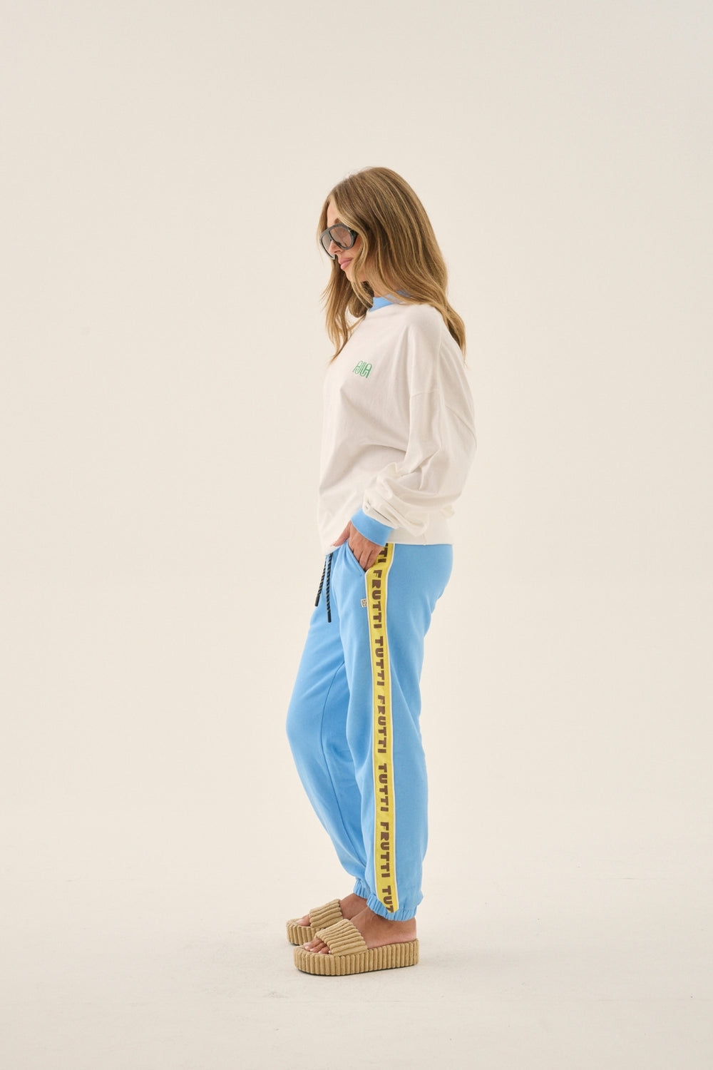ARAMINTA JAMES I BANANAS OVERSIZED LONG SLEEVE TEE SNOW