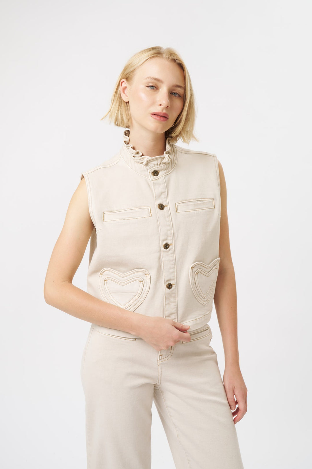 KIREINA | Amy Vest - Sand